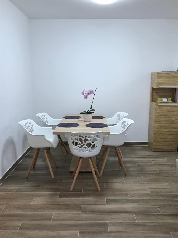 Apartmani Matea Cres Esterno foto