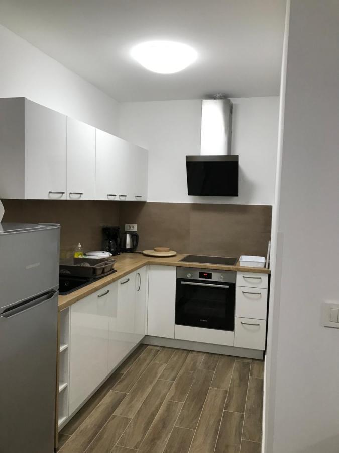 Apartmani Matea Cres Esterno foto