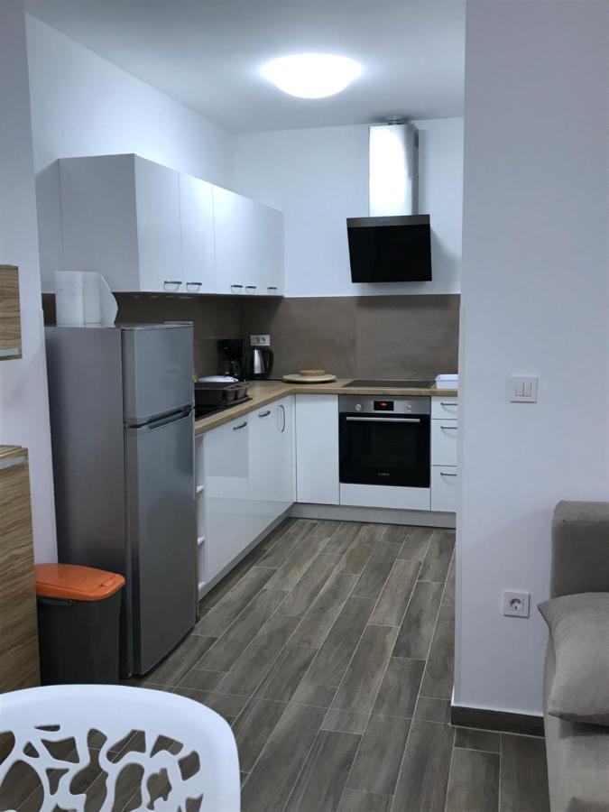 Apartmani Matea Cres Esterno foto